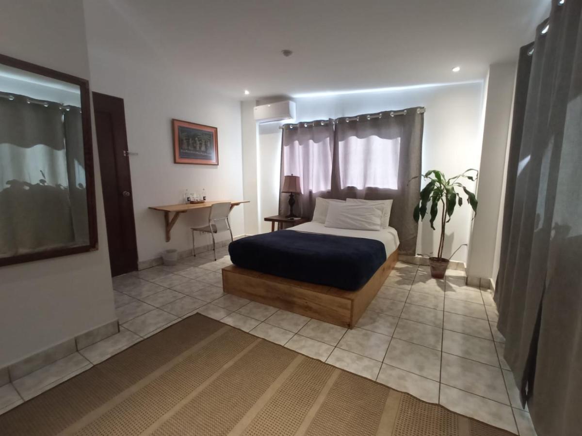 סאן סלבדור Cinco Hotel B&B מראה חיצוני תמונה