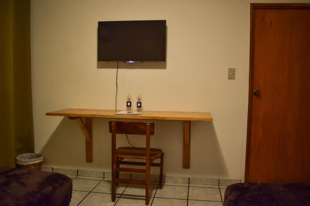 סאן סלבדור Cinco Hotel B&B מראה חיצוני תמונה